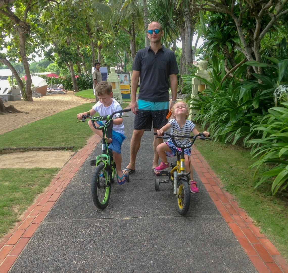 Nusa Dua - Mr Wanderlsut with the Things on bikes