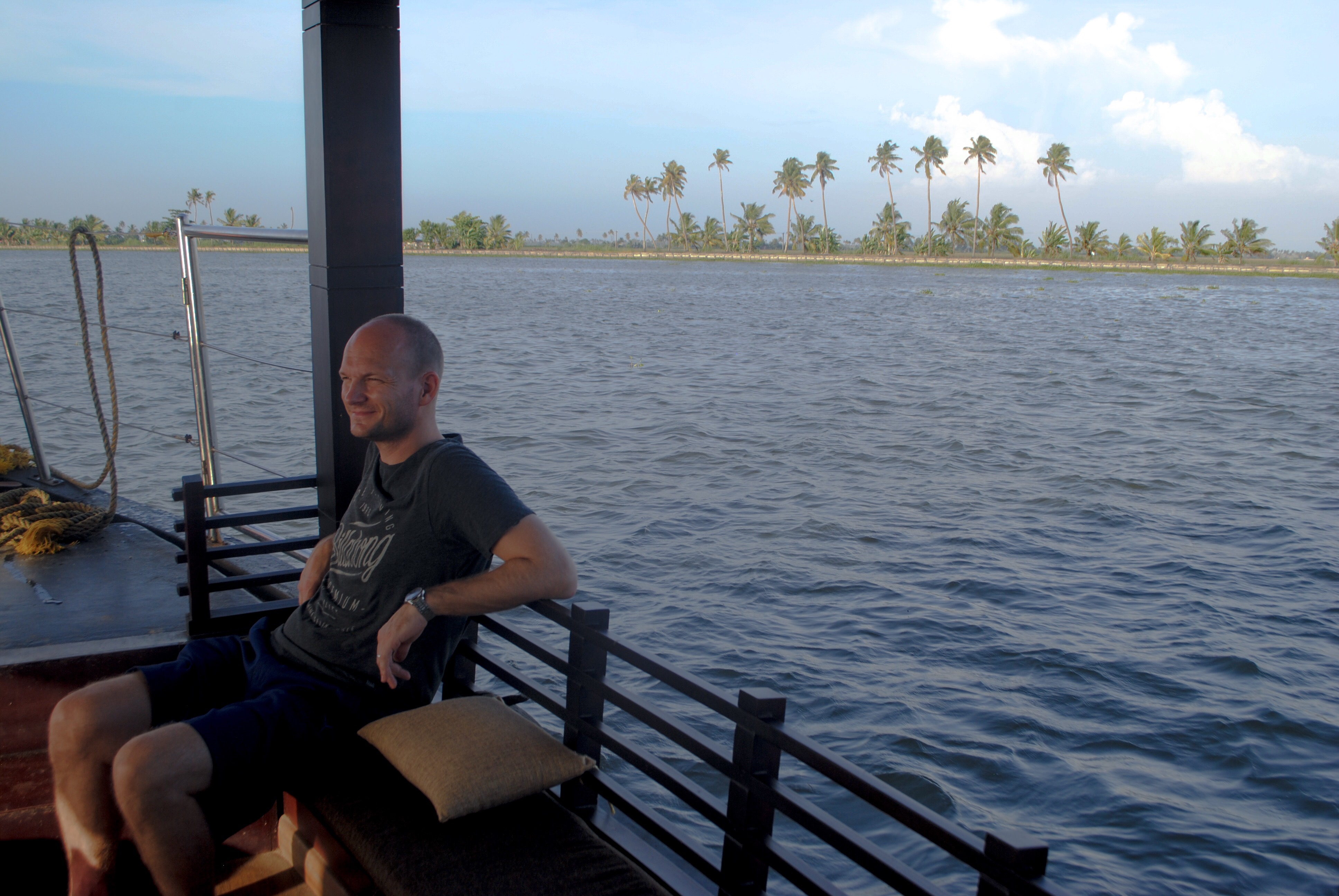 Luxury Houseboats on the Alleppey Backwaters﻿