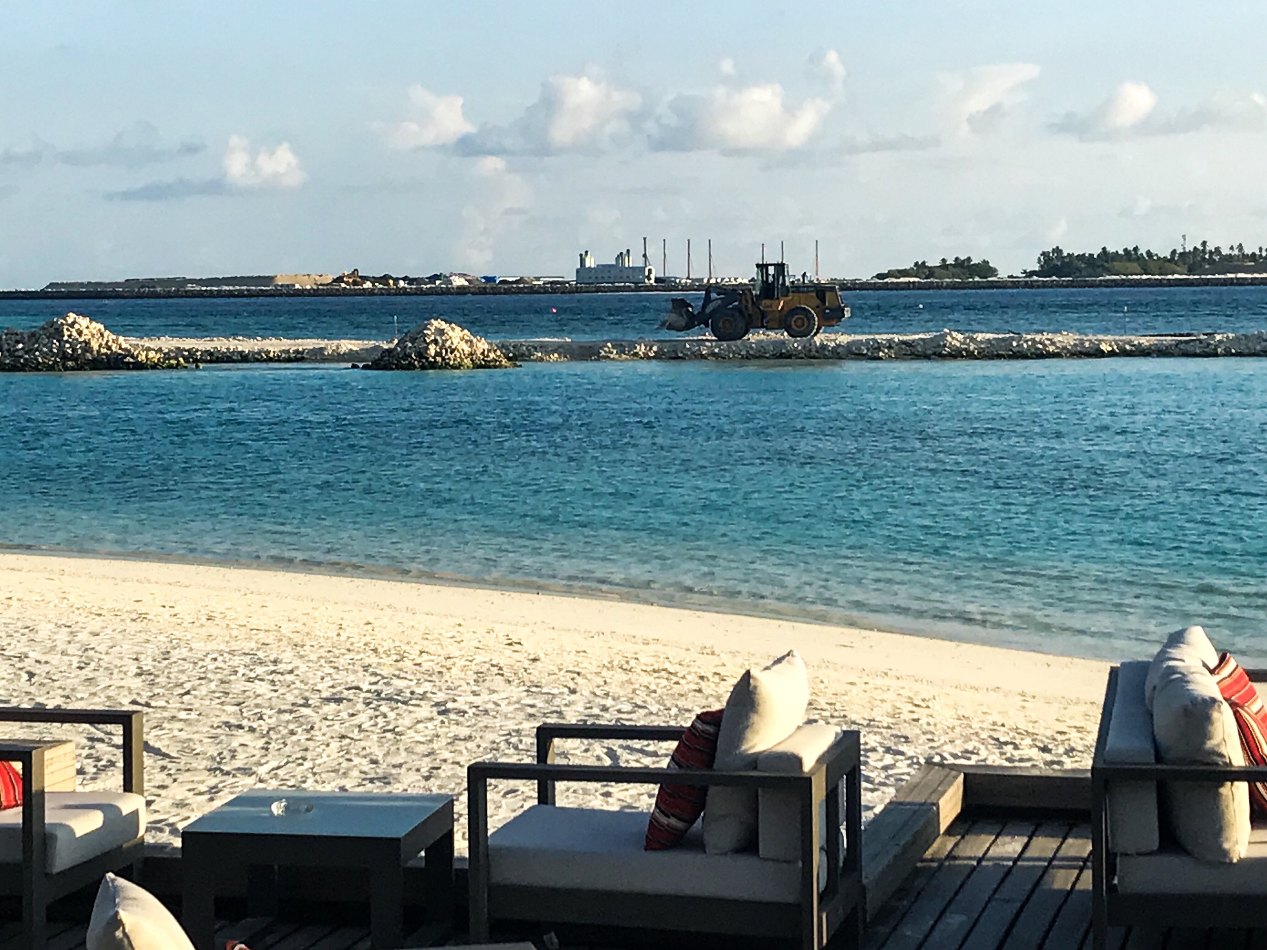 Shoulder Season - the view looking the other way on that Maldivian beach